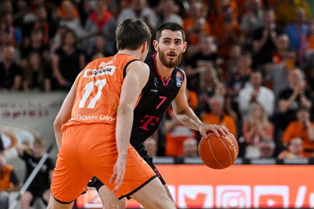 让中国女队 让中国女队