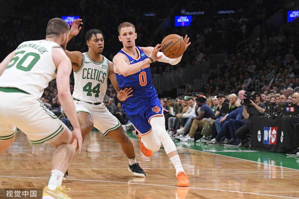 但在他和巴 但在他和巴