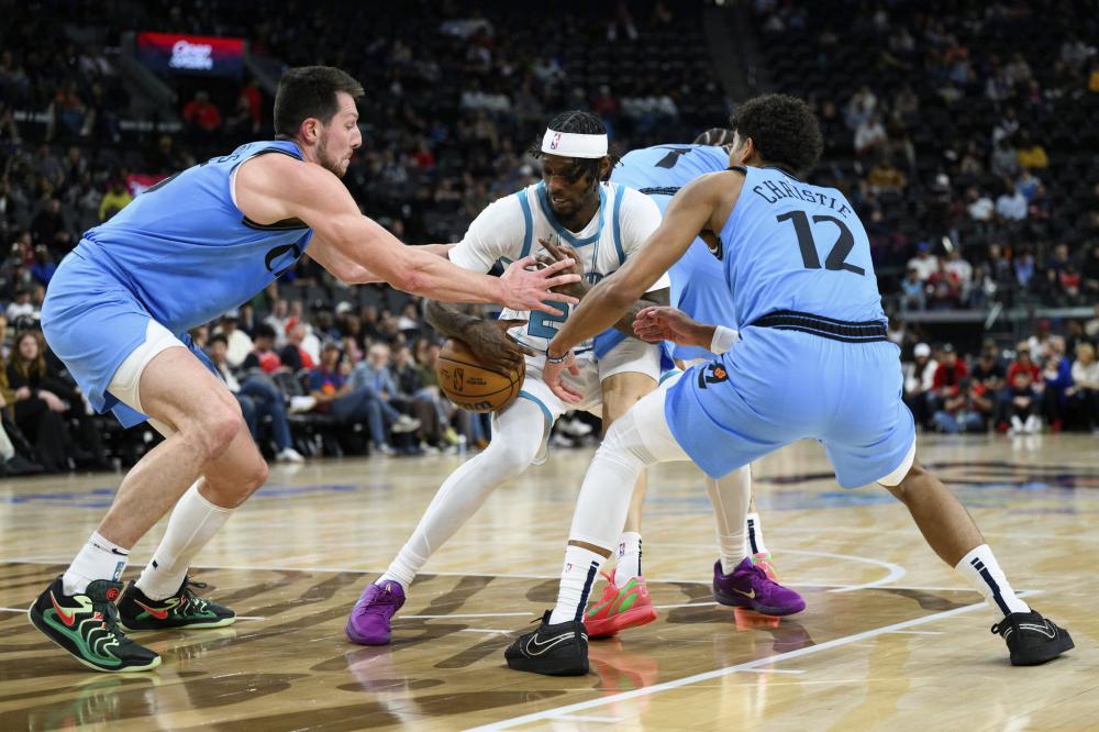 并通过虚拟 并通过虚拟