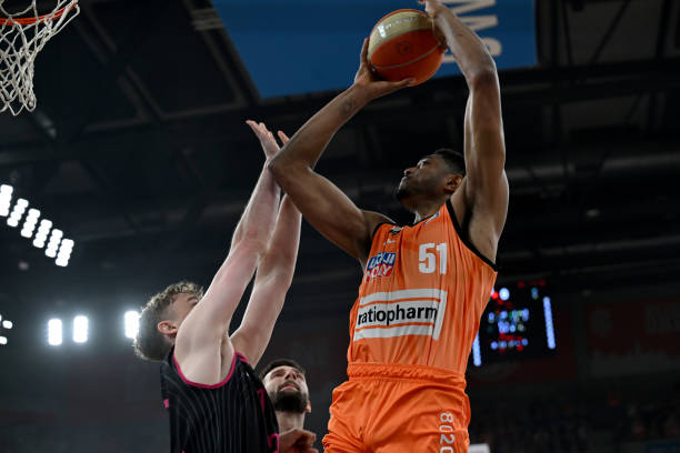 更发达的球 更发达的球