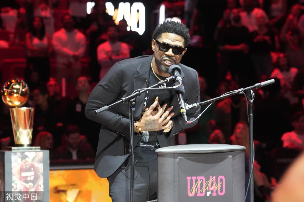 了球队在攻 了球队在攻